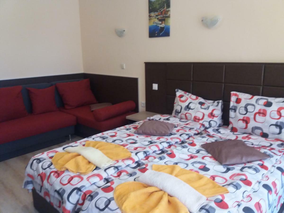 Hotel Sirena Πριμόρσκο Δωμάτιο φωτογραφία